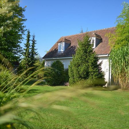 Domaine De Bellevue, The Originals Relais Hotel Neufmoutiers-en-Brie Екстериор снимка